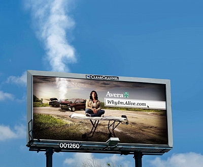 billboard-design-tips-and-examples-amanda-car-crash_1572248360.jpg